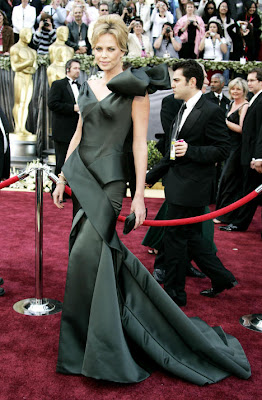 VESTIDO CHARLIZE 2006 vestido charlize 2006: