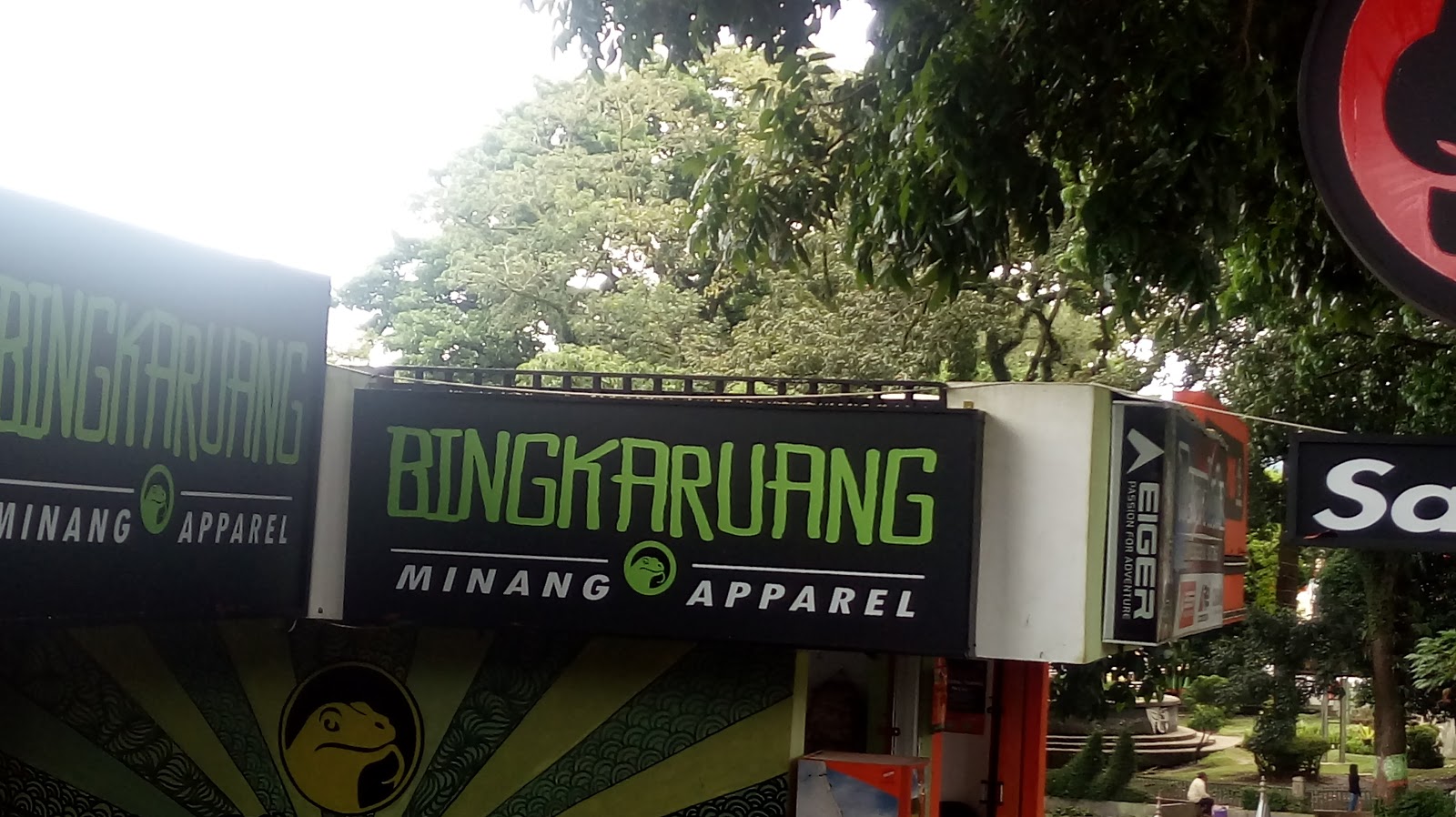 Bingkaruang Minang Apparel Photo