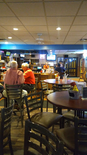 Restaurant «1048 Bar and Grill», reviews and photos, 1048 N Main St, Randolph, MA 02368, USA