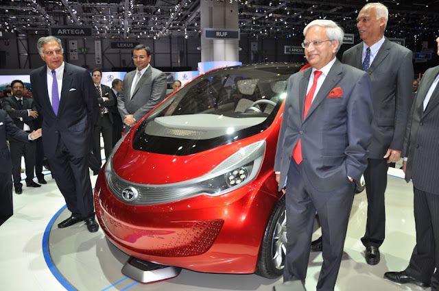 インドのタタ自動車、燃費100キロの電気自動車「タタ・メガピクセル」試作車を発表