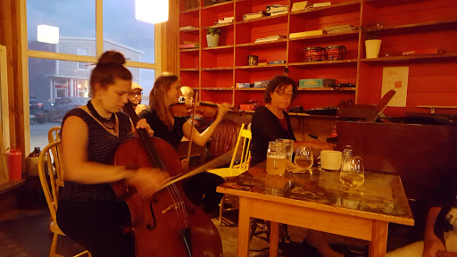Cafe De La Grave Inc