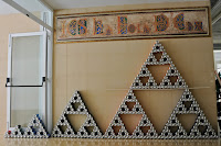 Resultado de imagen de triangulo de sierpinski latas