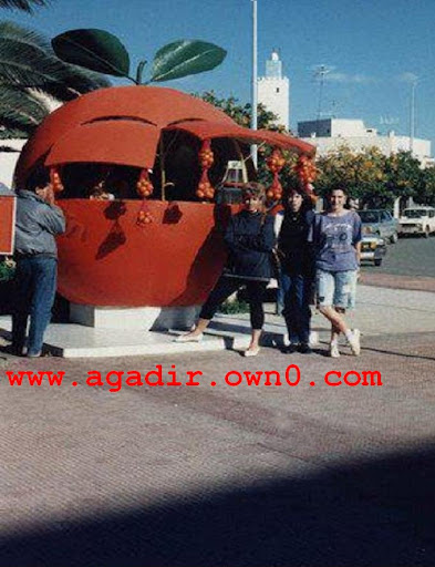 زنقة البرتقال وسط مدينة اكادير Yt