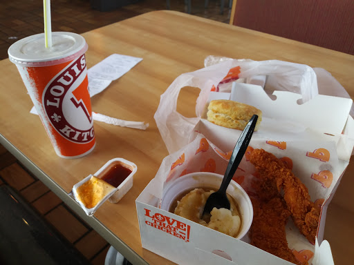 Chicken Restaurant «Popeyes Louisiana Kitchen», reviews and photos, 12100 NW 7th Ave, North Miami, FL 33168, USA