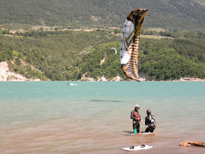 Week-end test Flysurfer-Deluxe Party 2/3 juillet Lac de Monteynard Deluxe_flysurfer_0054