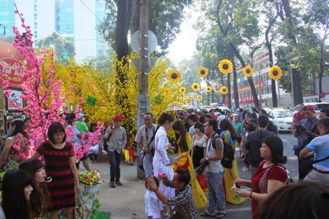 Tìm khung hình Tết đẹp cho anh em nhiếp ảnh gia Sài Gòn - 62955