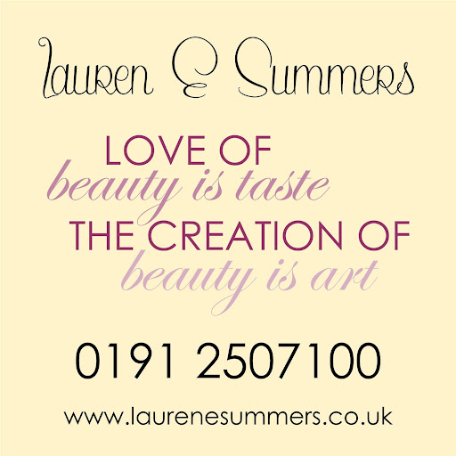 Lauren E Summers: Makeup Beauty Nails Hair