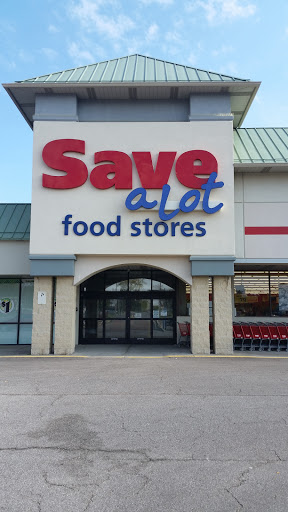 Grocery Store «Save-A-Lot», reviews and photos, 1085 Pearl Rd, Brunswick, OH 44212, USA