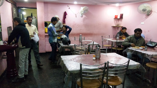 Punjabi Dhaba, Near Pt. Ravishankar Shukla University, Amanaka, Raipur, Chhattisgarh 492001, India, Punjabi_Restaurant, state RJ