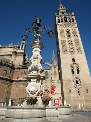 Square outside the Catedral de Sevilla, Seville, Spain