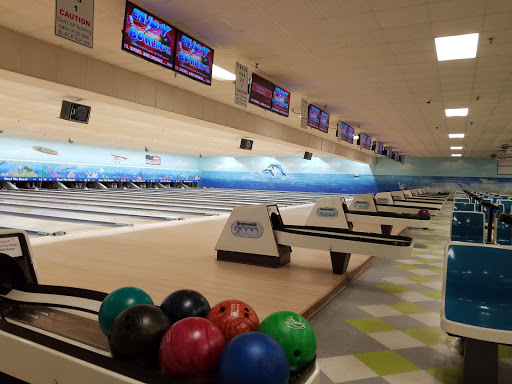 Bowling Alley «Cardinal Lanes Beach Bowl», reviews and photos, 7026 Market St, Wilmington, NC 28411, USA