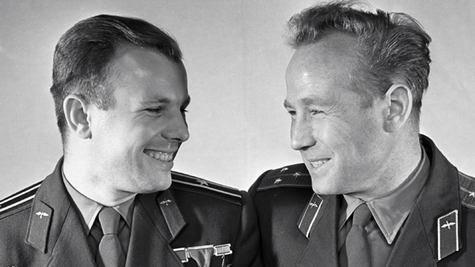 Gagarin_Leonov