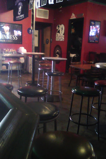 Bar & Grill «Callahans Irish Pub», reviews and photos, 200 S Irwindale Ave, Azusa, CA 91702, USA