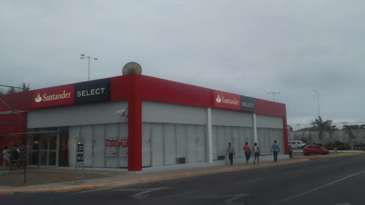 Santander Select, Centro Comercial Plaza Lago Real, Puerto Vallarta - Tepic 430, Valle Dorado, 63735 Mezcales, Nay., México, Banco o cajero automático | NAY