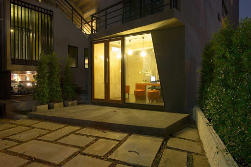 The Mirror Serviced Apartments