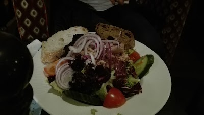 Photos of Caf&eacute; Queen 43