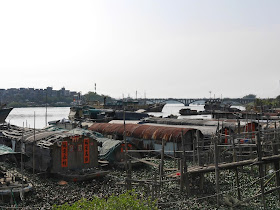 boat homes in Yangjiang