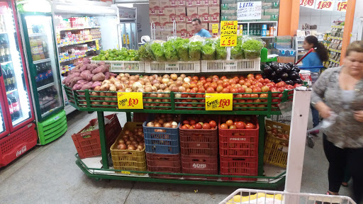 Volpi Supermercado, Rua Enette Dubard, 1375 - Tatuquara, Curitiba - PR, 81470-075, Brasil, Supermercado, estado Parana