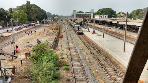 Bilimora Jn, Near Swaminarayan Mandir, GJ SH 88, Railway Colony, Bilimora, Gujarat 396321, India, Train_Station, state GJ