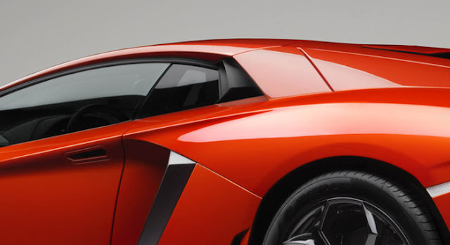 Lamborghini Aventador - teto