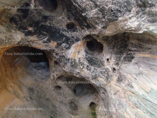 La cueva de las calaveras, Benidoleig, Alicante DSC05864