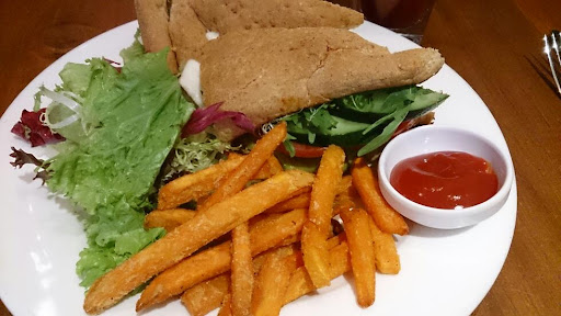 Life Cafe restaurant & bar