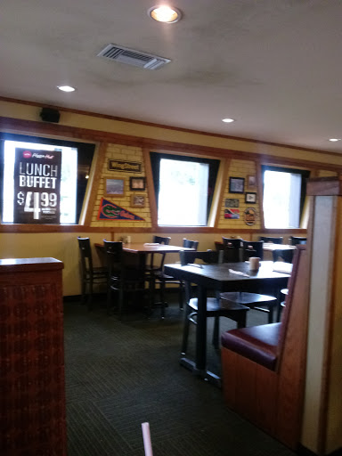 Pizza Restaurant «Pizza Hut», reviews and photos, 1616 S Dixie Fwy, New Smyrna Beach, FL 32168, USA
