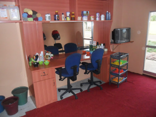 Photos of Hannah Danquah Beauty Salon