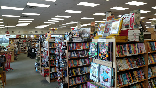 Book Store «Half Price Books», reviews and photos, 9720 Colerain Ave, Cincinnati, OH 45251, USA
