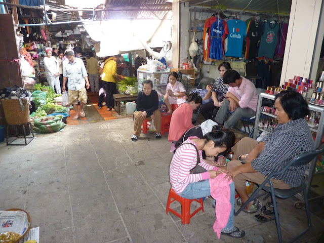 Blog de voyage-en-famille : Voyages en famille, Phnom Penh, derniers moments...