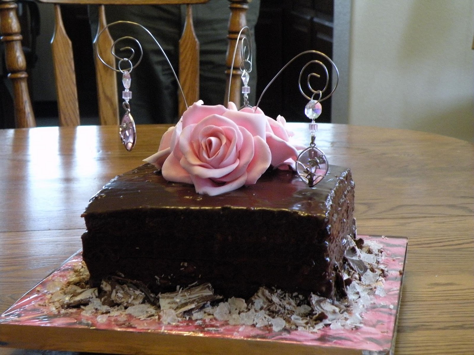 Aunt Cobi's Amazing Cakes: Beautiful Bling