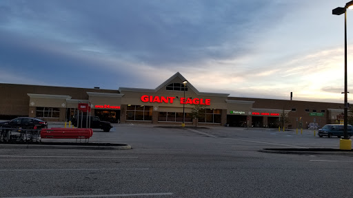 Supermarket «Giant Eagle Supermarket», reviews and photos, 825 Ambassador Dr, Wadsworth, OH 44281, USA