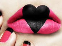 Boca ou lábios pintados em formato de coração