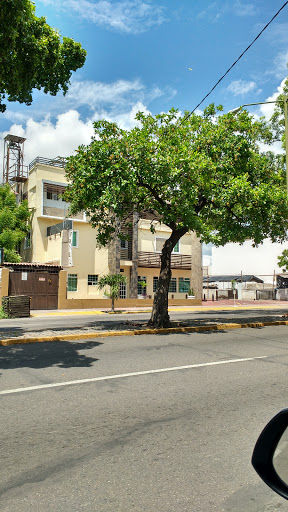Maxi Hotel, Francisco I. Madero 266, Centro, 80000 Culiacán Rosales, Sin., México, Hotel en el centro | SIN