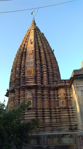 Parwarpura Shri Digambar Jain Mandir Nagpur, 587, Kirana Wholesale Galli,Itwari, Parwarpura, Maskasath, Tandapeth, Nagpur, Maharashtra 440002, India, Jain_Temple, state MH
