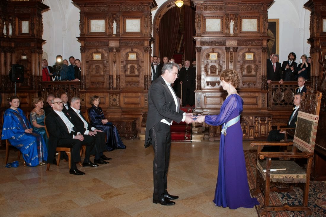 FOTO Ceremonia de decorări regale la Castelul Peleș, 26 martie 2014 - Principesa Moștenitoare Margareta, Principele Radu, Principele Nicolae FOTO Ceremonia de decorări regale la Castelul Peleș, 26 martie 2014 - Principesa Moștenitoare Margareta, Principele Radu, Principele Nicolae
