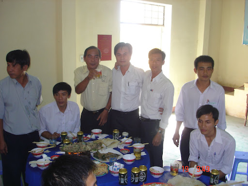 Chào mừng Ngày nhà giáo Việt Nam 20/11 2010 - Page 3 DSC00147