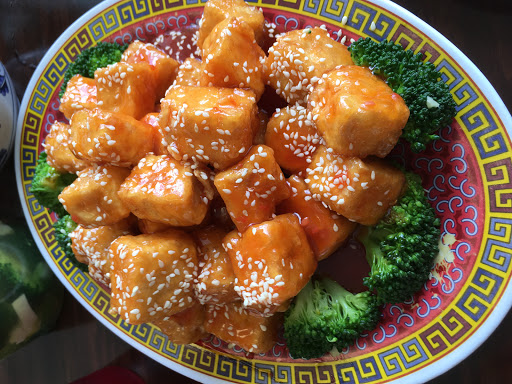 Chinese Restaurant «Lucky Dragon», reviews and photos, 430 Eureka Rd, Wyandotte, MI 48192, USA
