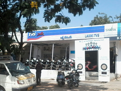 Laxmi Motors, D.No. 41/2, Shop No. 5 & 6, Adjacent To Brindavan Function Hall, Opposite ADR Hospital, Anand Bagh Main Rd, Anandbagh, Malkajgiri, Secunderabad, Telangana 500047, India, Motorbike_Shop, state TS