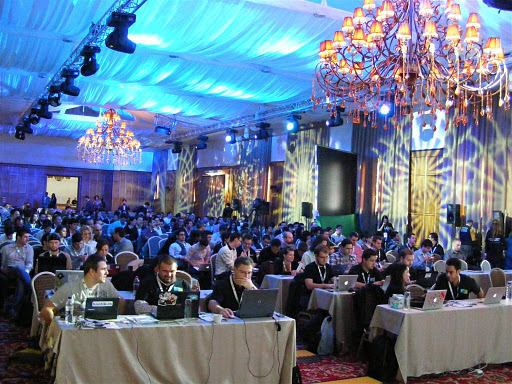  Live blogging și fotografii de la How to web 2011   ziua 1