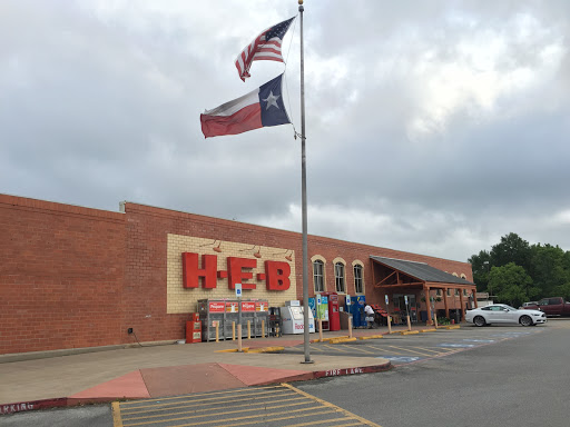 Grocery Store «H-E-B Grocery», reviews and photos, 207 E South St, Alvin, TX 77511, USA