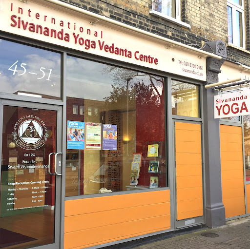 Sivananda Yoga Vedanta Centre logo