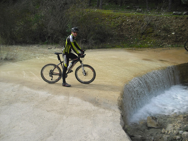 Ruta pantano del Quiebrajano para el sbado 16 de marzo. CIMG5321