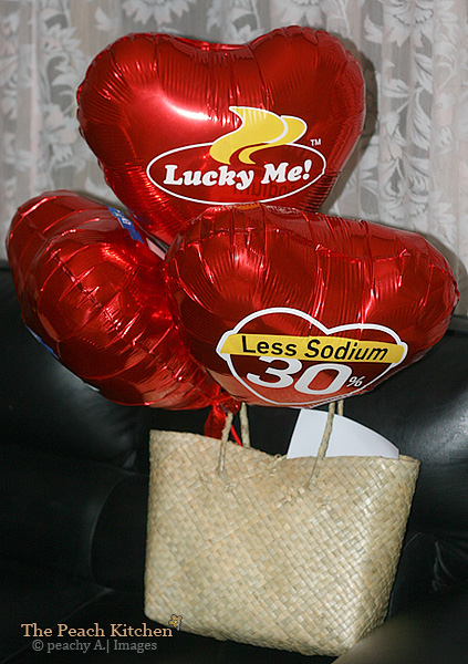 Enjoy it Lite with the New Lucky Me! Lite! 30% Less Sodium, 100% Sarap