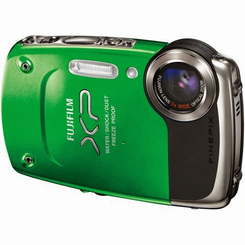 Fujifilm FinePix XP20 Green 14 MP Digital Camera with 5x Optical Zoom and 2.7-Inch LCD