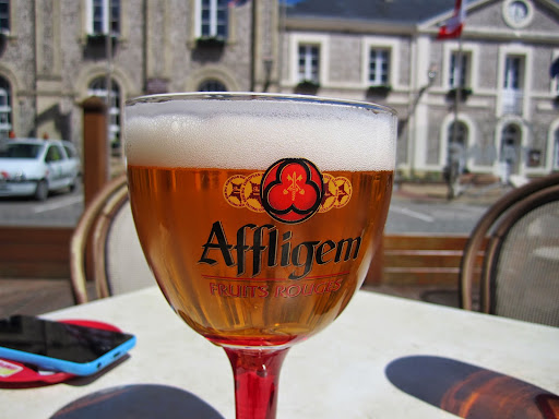 Le Week End