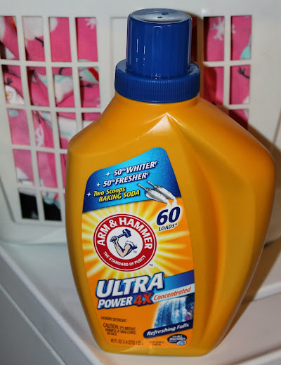 Staying #HolidayFresh with Arm & Hammer Laundry Detergent #MC
