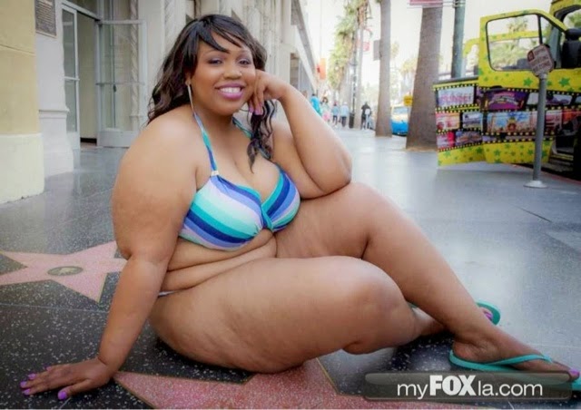 Obese Woman Shows Bikini Body In Protest Against Hollywood Standards -  Information Nigeria