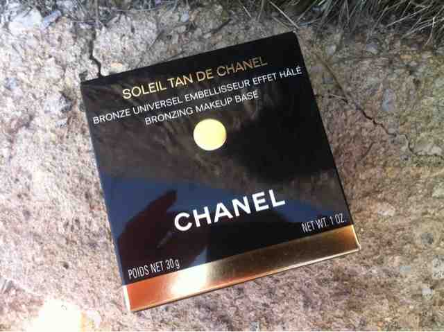 Review: Chanel Soleil Tan de Chanel - a little pop of coral.