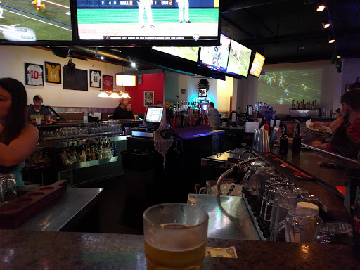 Bar & Grill «Basement Sports Bar & Grill», reviews and photos, 480 W Aurora Rd, Northfield, OH 44067, USA